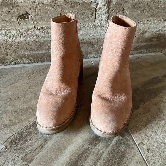 Clarks Amara Nubuck Ankle Boots Booties 